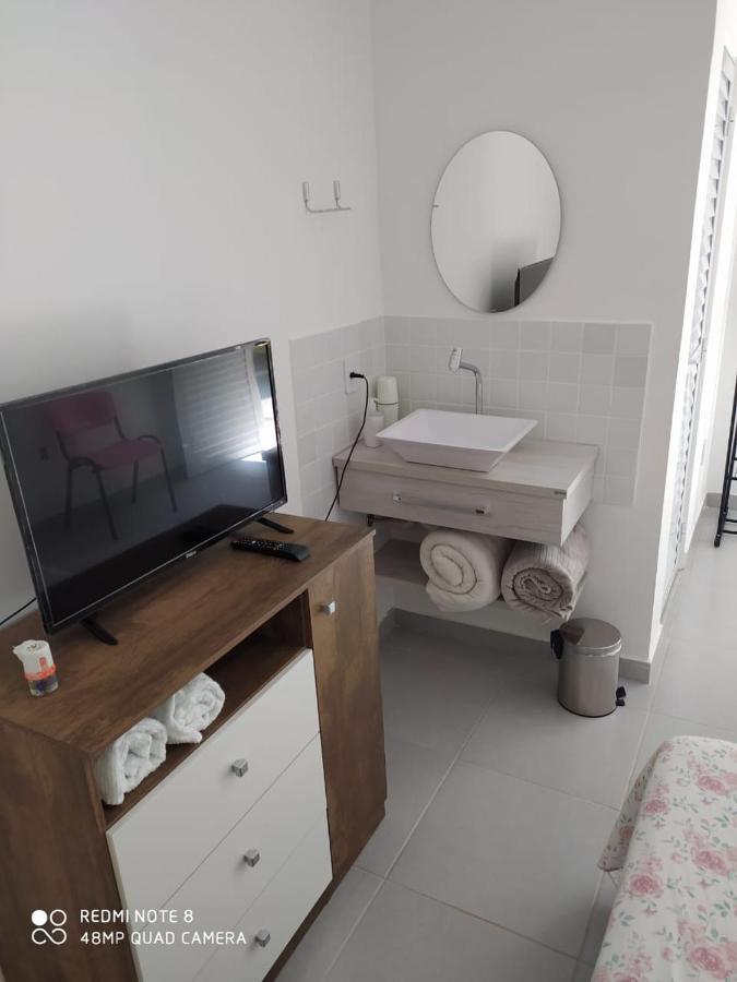 Pousada Casa Verde - Quartos Individuais - Smart Tv 32 - E Banheiro Privativo Apartment Itajai Bagian luar foto